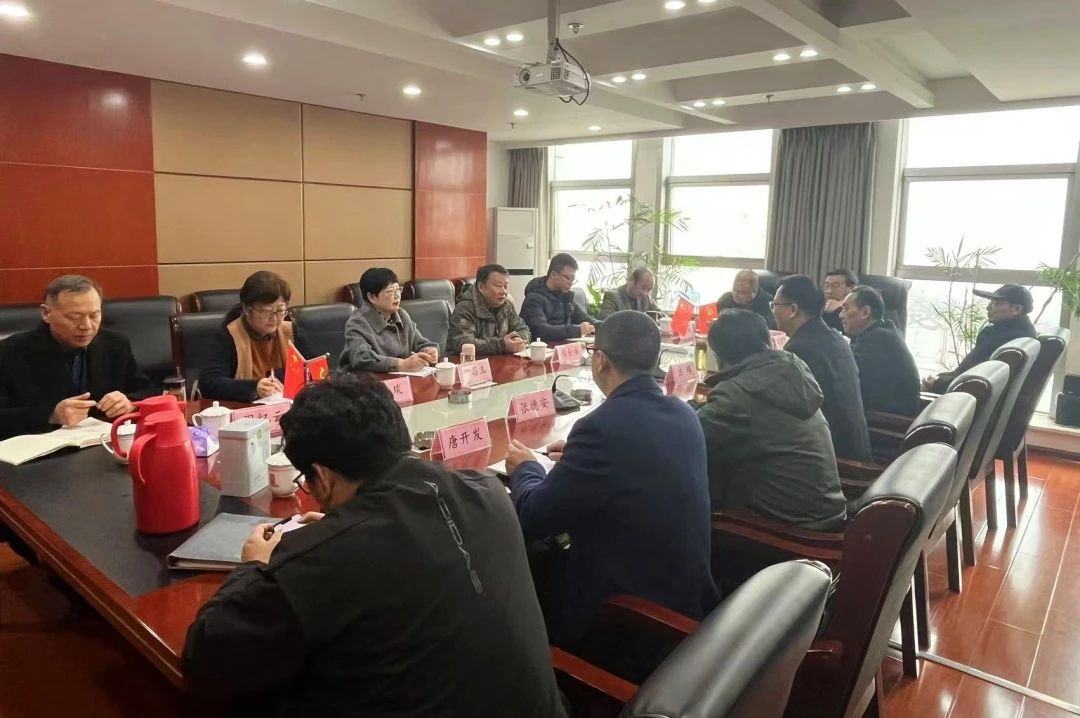 我中心陪同省律师协会赴池州调研老龄律师工作